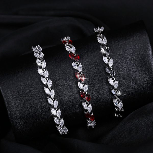 Elegant and Shiny Crystal Leaf Bracelet